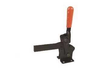 Schwarzer Vertikalspanner auf weißem Hintergrund. Der Griff ist mit rotem Kunststoff bekleidet. Der Fuß ist waagerecht und der Arm massiv.